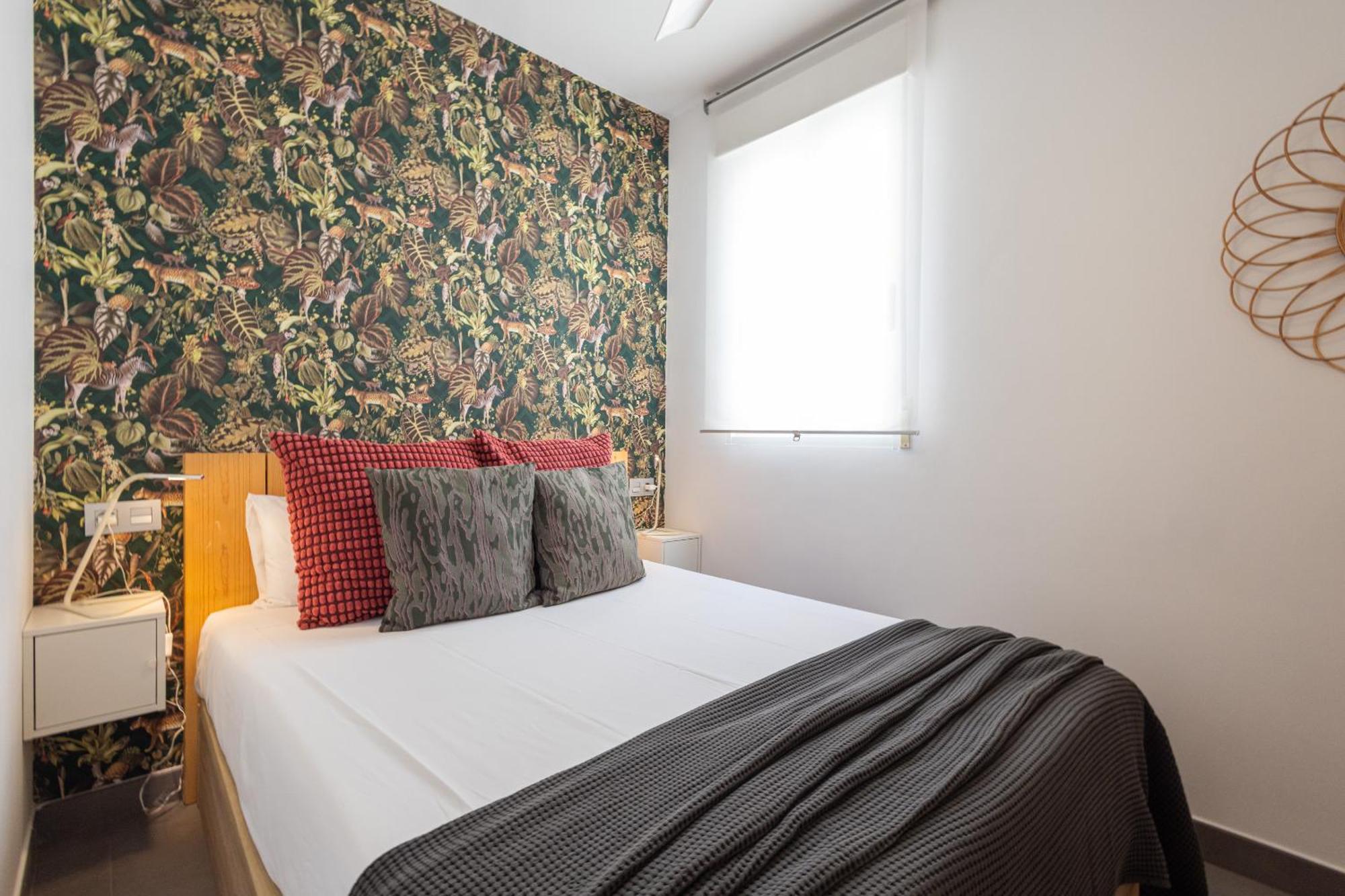 Florit Flats - Stylish 2 Bedroom Ac Wifi Terrace Attic In Valencia Center Exteriör bild