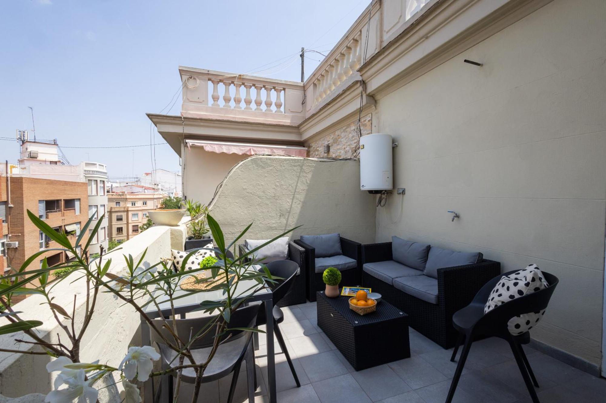 Florit Flats - Stylish 2 Bedroom Ac Wifi Terrace Attic In Valencia Center Exteriör bild